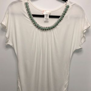 Maternity Shirt with Neck Detail